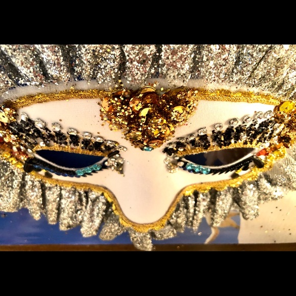 eye mask Mardi Gras Glittering feathered carnival Artisan embellished costume OS - Picture 9 of 15